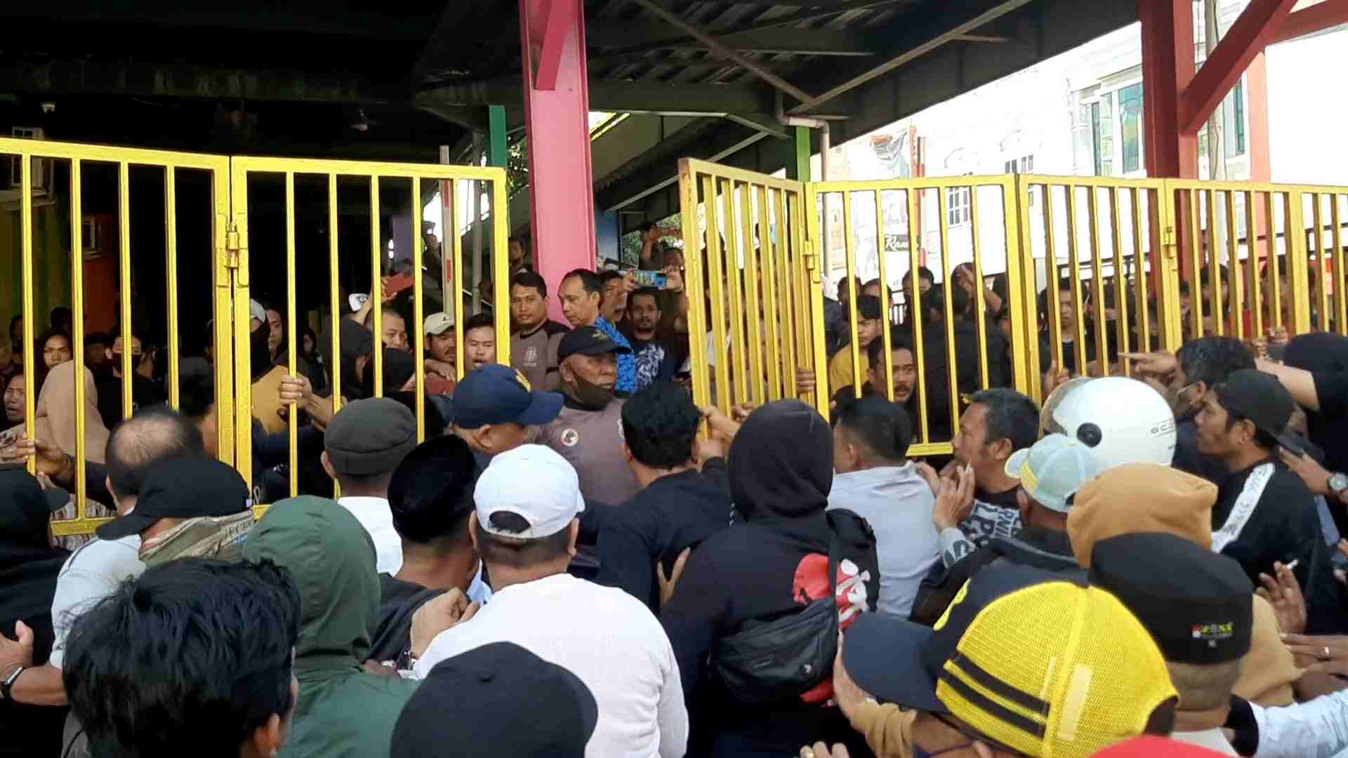Bentrok, Pemkot Makassar Ambil Alih Pengelolaan Pasar Butung