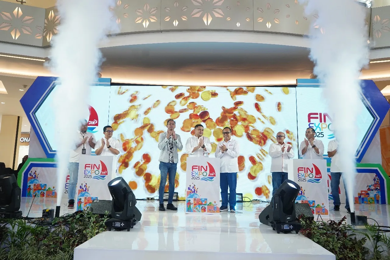 Seremoni pembukaan FIN expo 2025 di Makassar